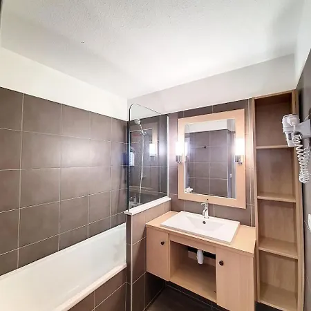 Pv De Solaise - Confortable - Centre Du Station - Balcon Mae-1593
